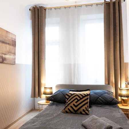 Clicktheflat Aleje Niepodleglosci Center Apart Rooms Varşova Dış mekan fotoğraf